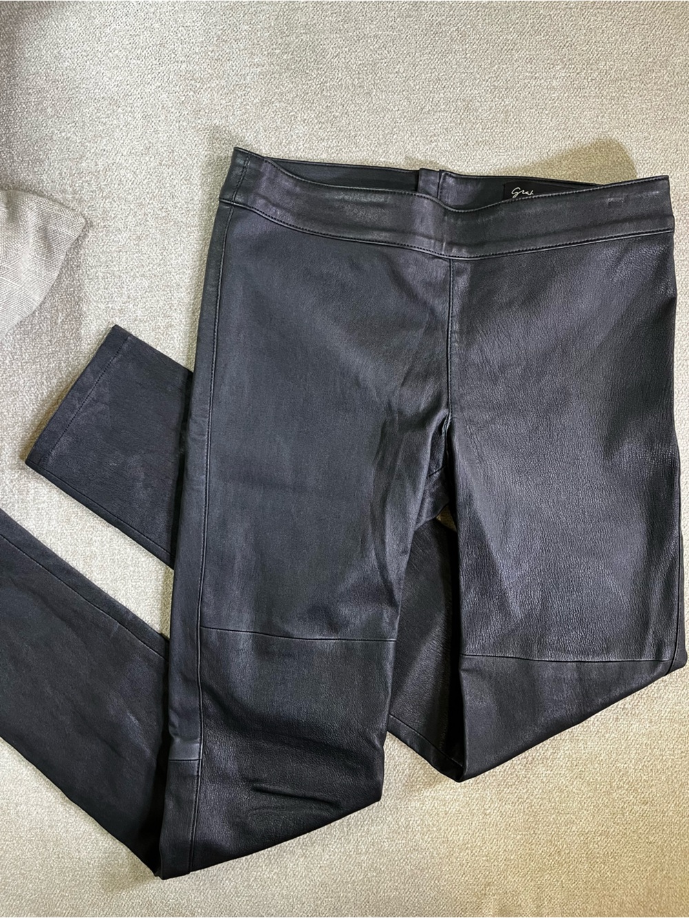 Graham & Spencer Faux-Leather Skinny Pants with zipper in back 31x30